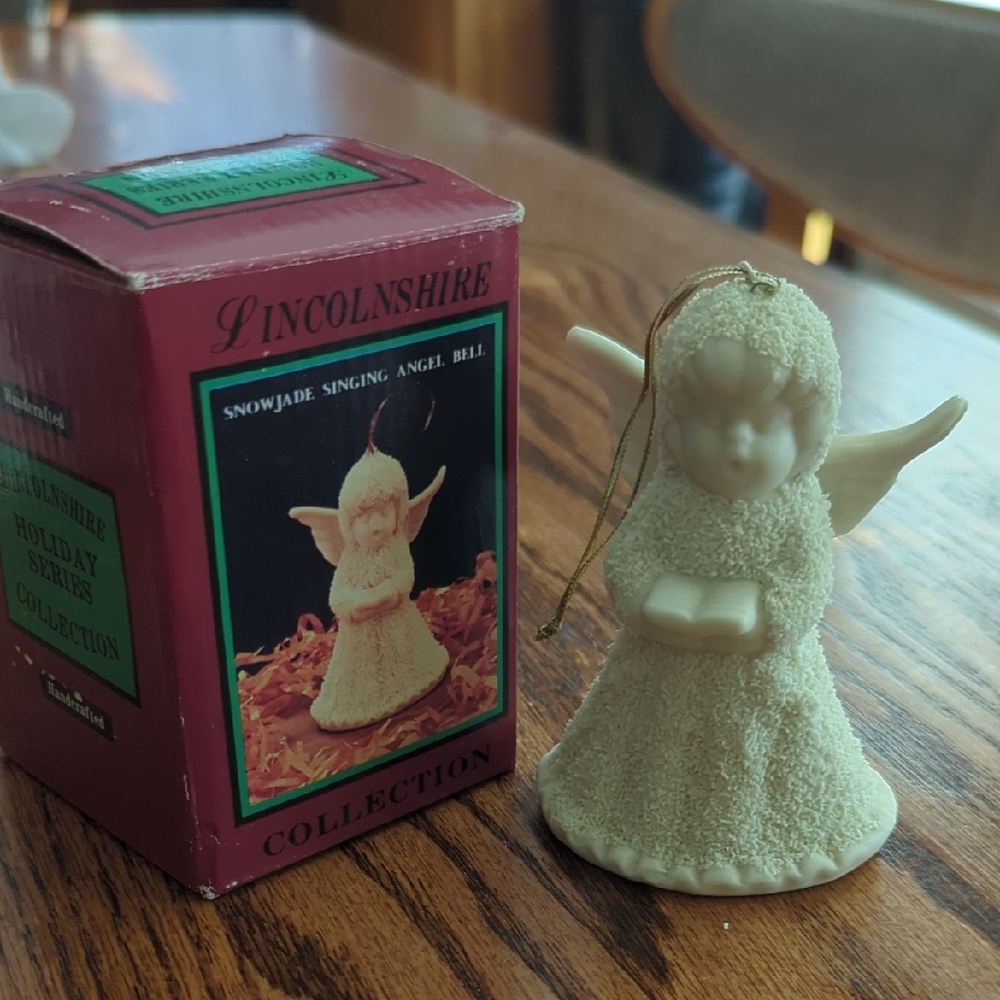 Lincolnshire Holiday Series Collection Snowjade Singing Angel Bell